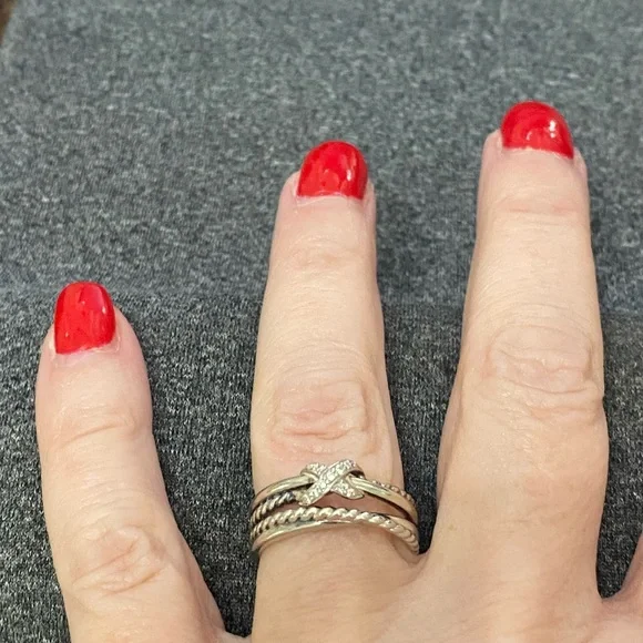 David Yurman Ring Crossover with Diamonds - Picture 1 of 7